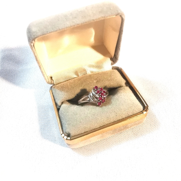 Ruby Cluster Silver Ring, size 9 - Picture 4 of 6